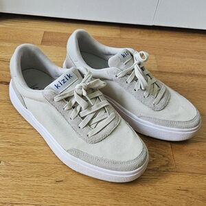 Kizik Prague slip on sneakers women's 7.5 / men's 6
